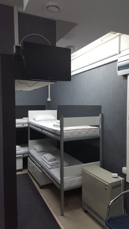 Silver House Hostel Чачак Номер фото